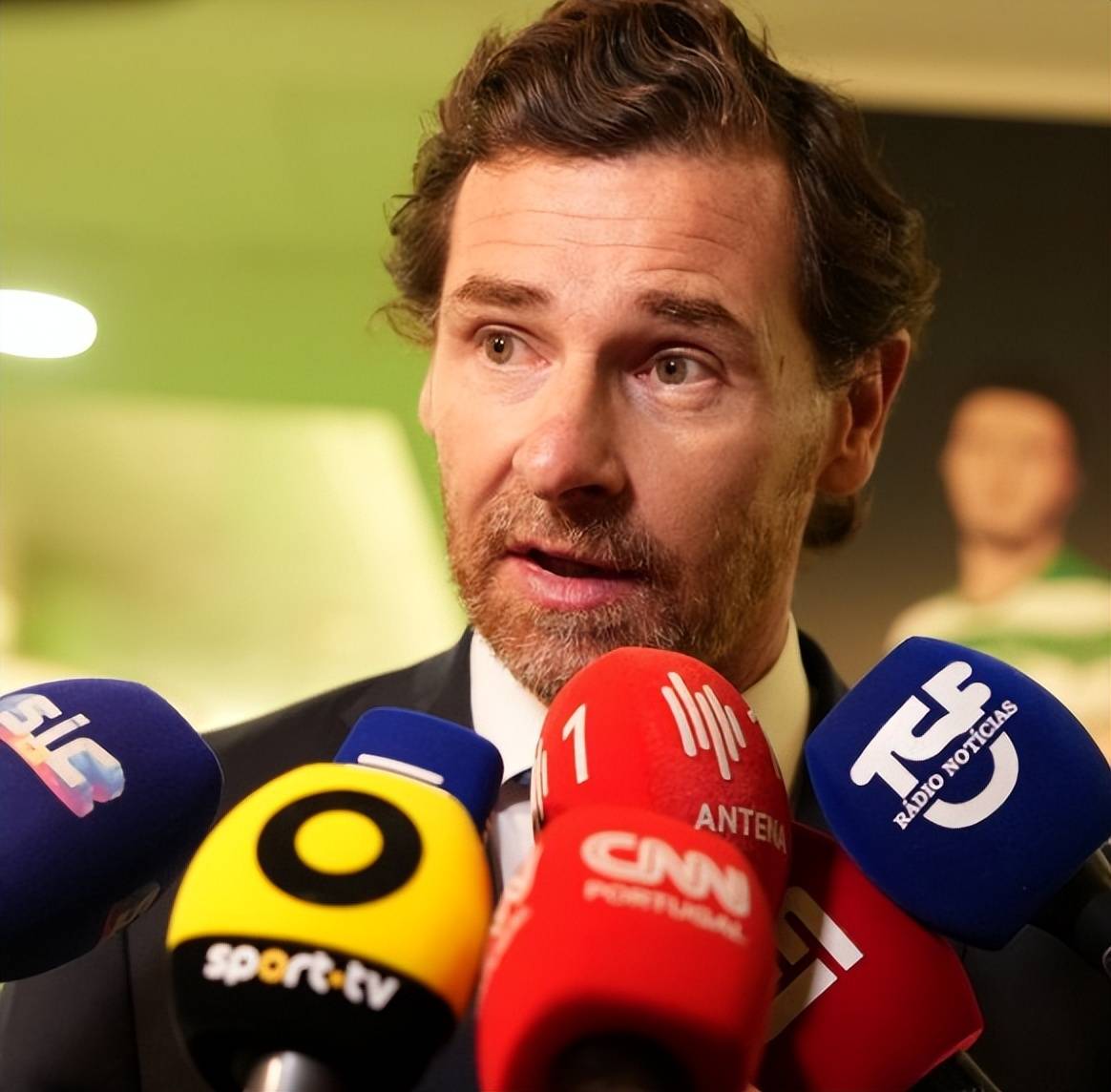 下载官网-包含离谱！转会期北京国安调整名单以备葡超风云突变切尔西关键时刻内部沟通，那不勒斯远射贴柱备战法甲的词条